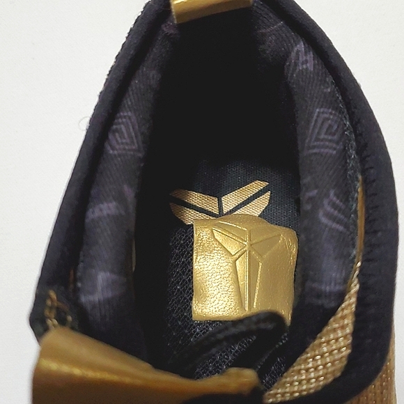Nike Zoom Kobe icon Jacquard Metallic Gold Size 11 - Picture 6 of 16
